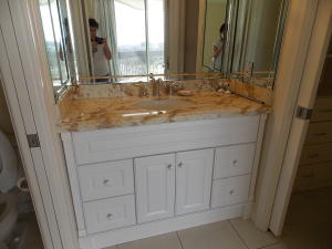 LANDS OF THE PRESIDENT CONDO 2 , - Residential Lease