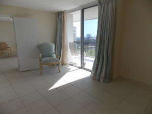 LANDS OF THE PRESIDENT CONDO 2 , - Residential Lease