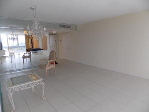 LANDS OF THE PRESIDENT CONDO 2 , - Residential Lease