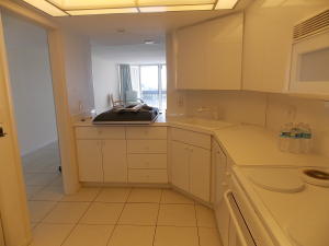 LANDS OF THE PRESIDENT CONDO 2 , - Residential Lease