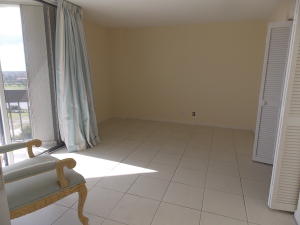 LANDS OF THE PRESIDENT CONDO 2 , - Residential Lease