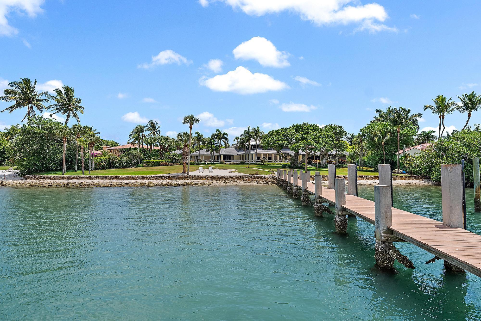 Blowing Rocks - Residential
