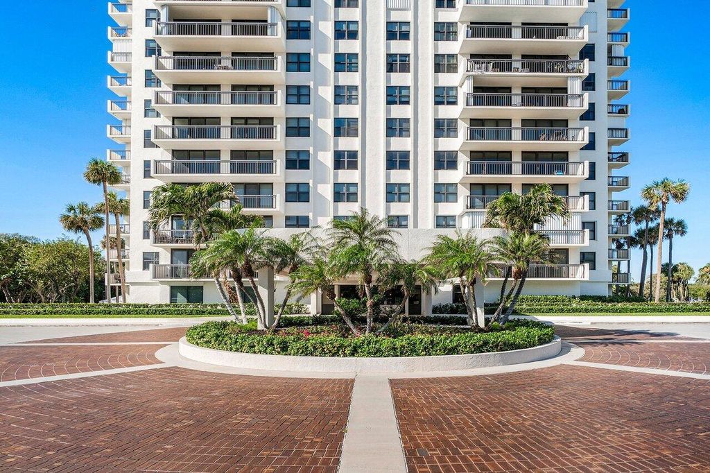 Photo of 2001 N Ocean Boulevard #1401, Boca Raton, FL 33431 (MLS # R11051159)