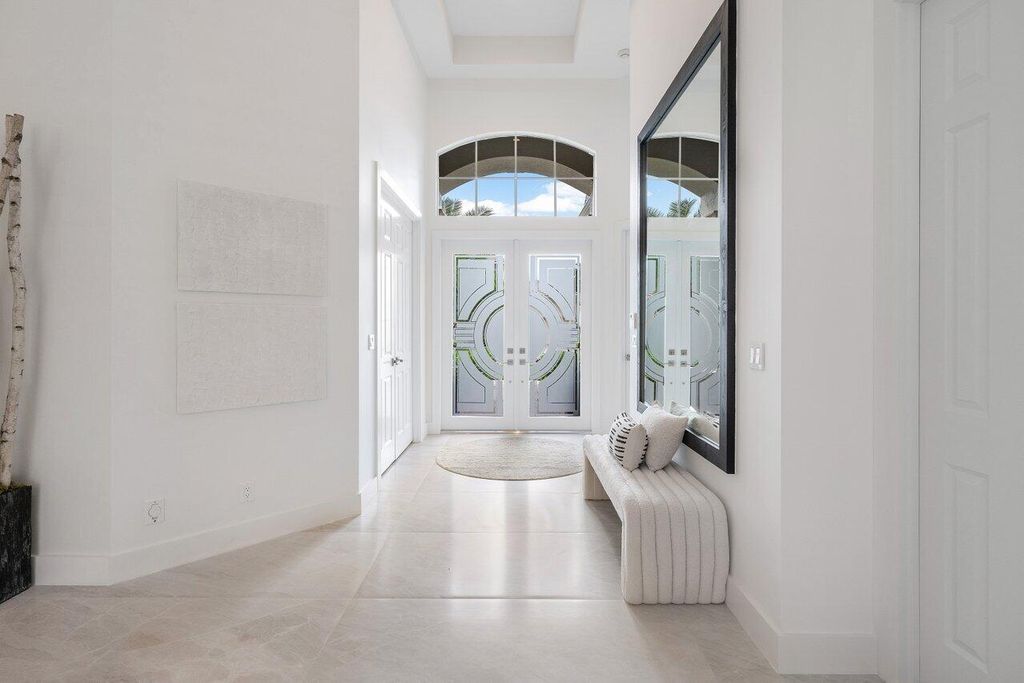 Photo of 501 Via Toledo, Palm Beach Gardens, FL 33418 (MLS # R10935978)