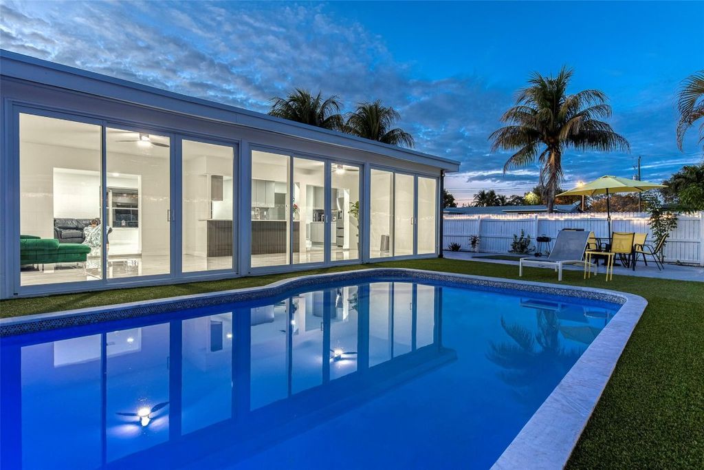 Photo of 4390 NW 38th Avenue, Fort Lauderdale, FL 33309 (MLS # F10545046)