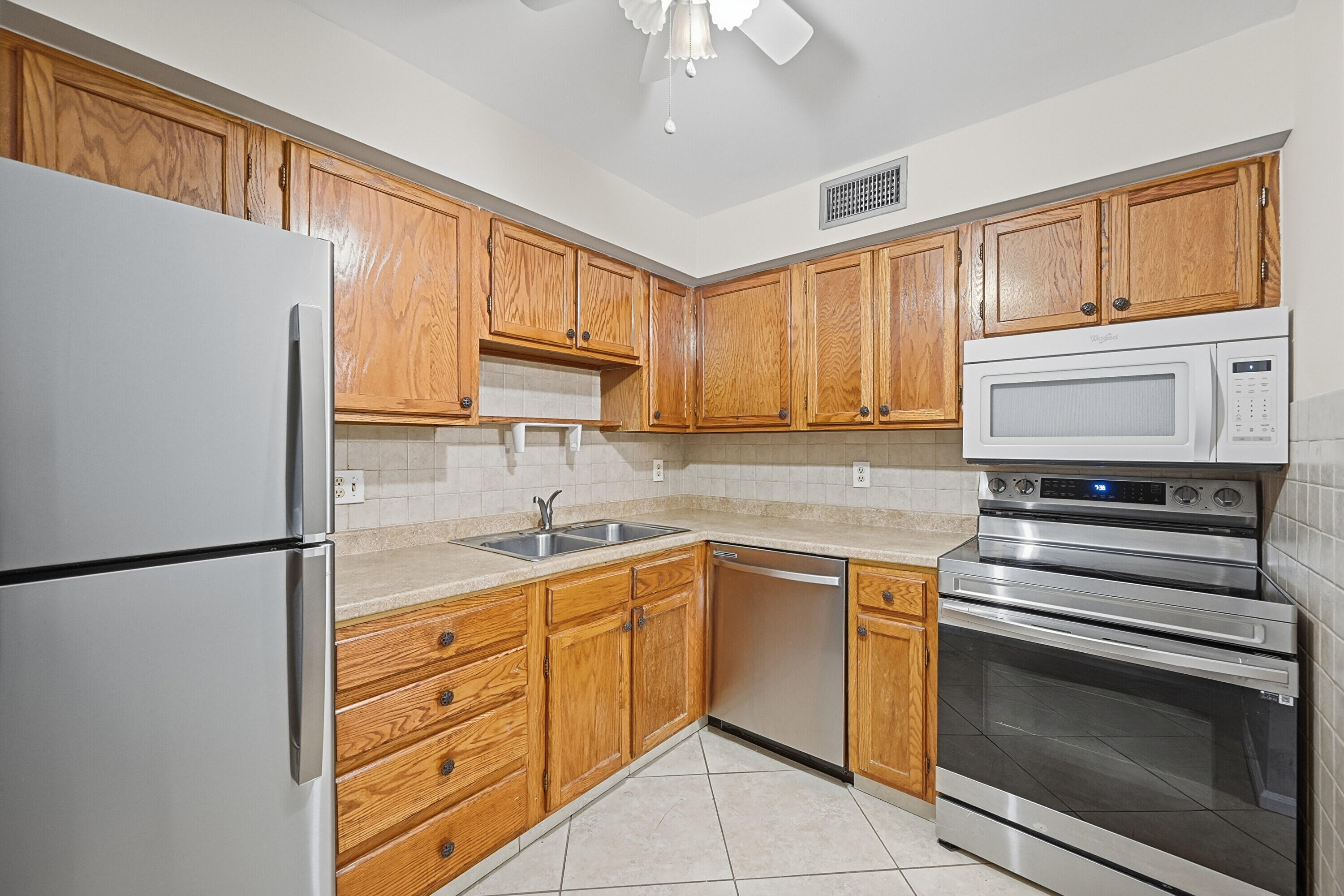 BENT TREE GARDENS WEST CONDO - Residential Lease