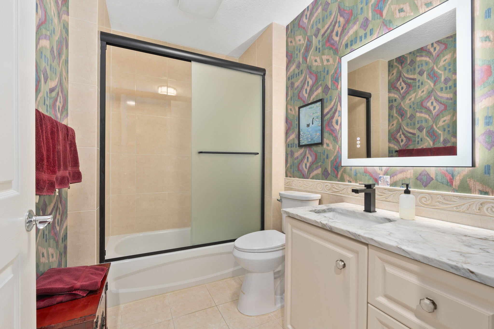 HARBOUR ISLE AT HUTCHINSON ISLAND WEST, A CONDOMIN - Residential