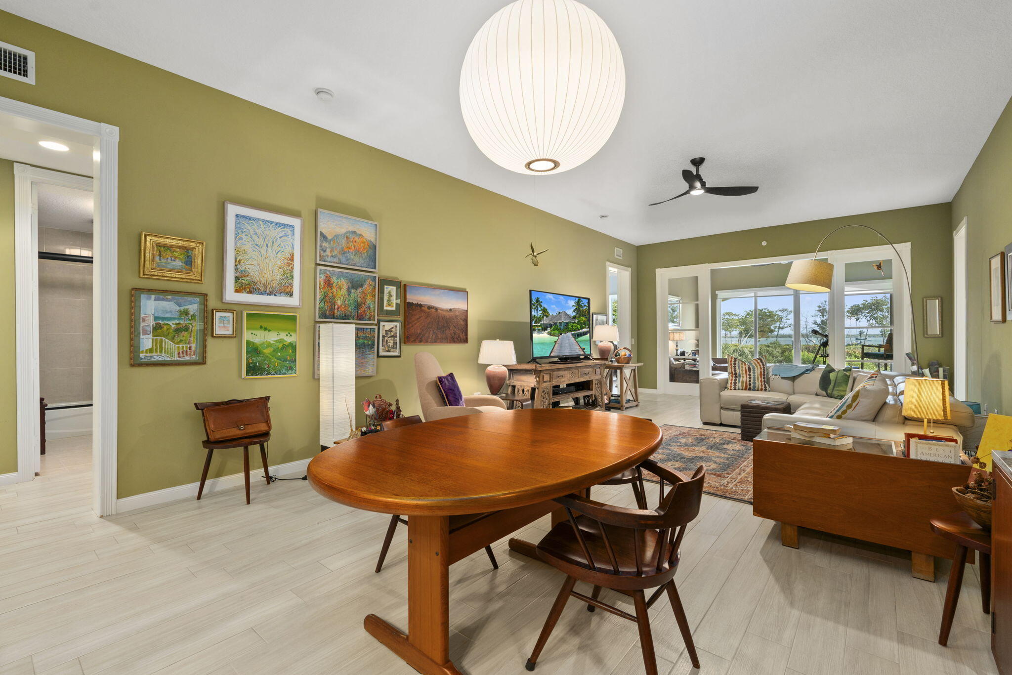 HARBOUR ISLE AT HUTCHINSON ISLAND WEST, A CONDOMIN - Residential