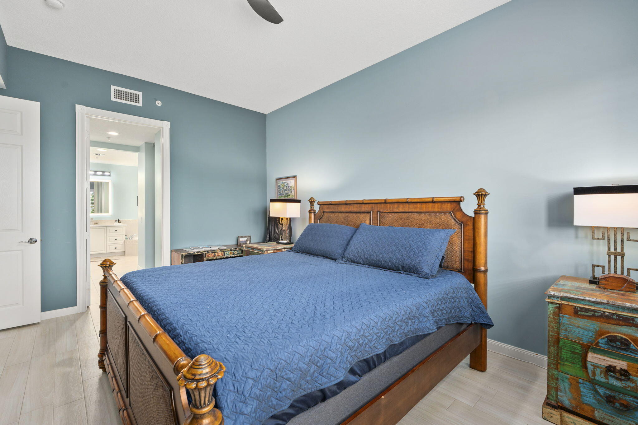 HARBOUR ISLE AT HUTCHINSON ISLAND WEST, A CONDOMIN - Residential