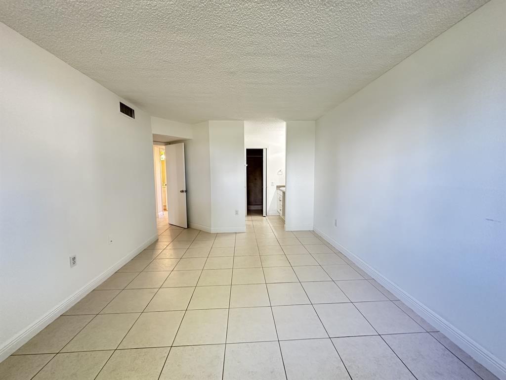 Lime Bay Condo 8 - Residential Lease