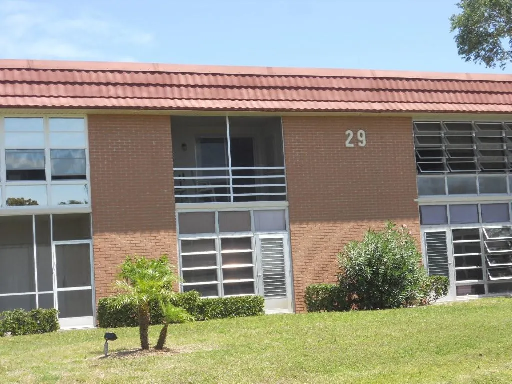 29 Pine Arbor Ln Unit 104  