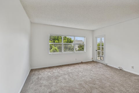 Tiny photo for 6731 Cypress Road #Unit 402, Plantation, FL 33317 (MLS # B26067468)