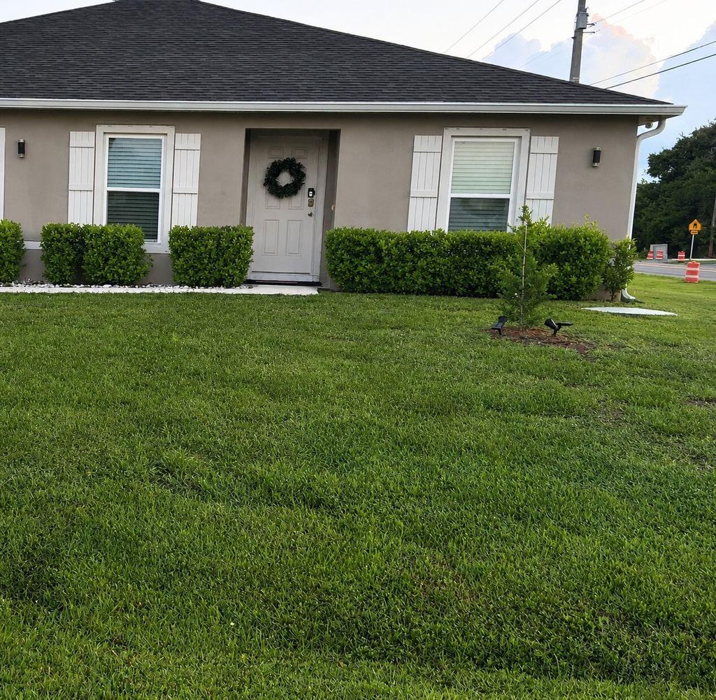 Photo of 901 SW Fisherman Avenue, Port Saint Lucie, FL 34953 (MLS # B26030948)
