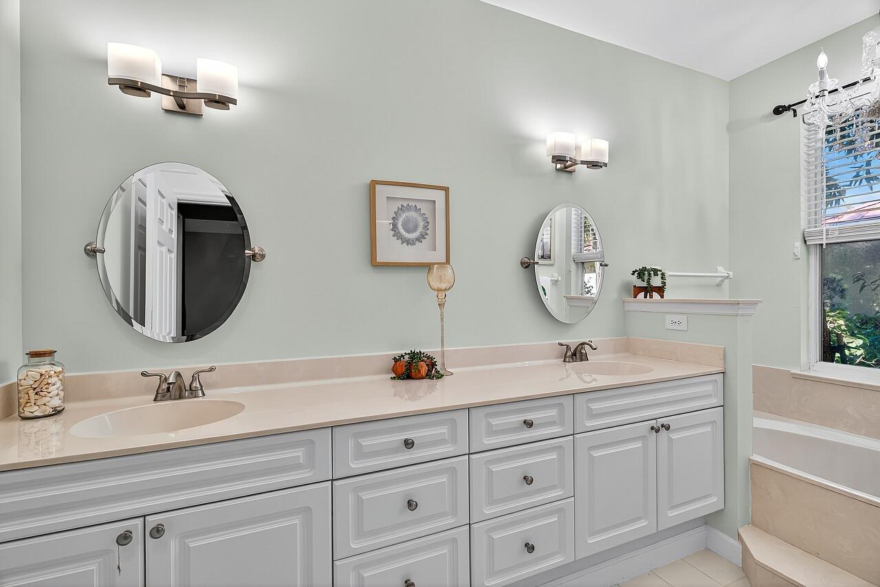 WALKER'S GLEN UNIT 2 - Residential