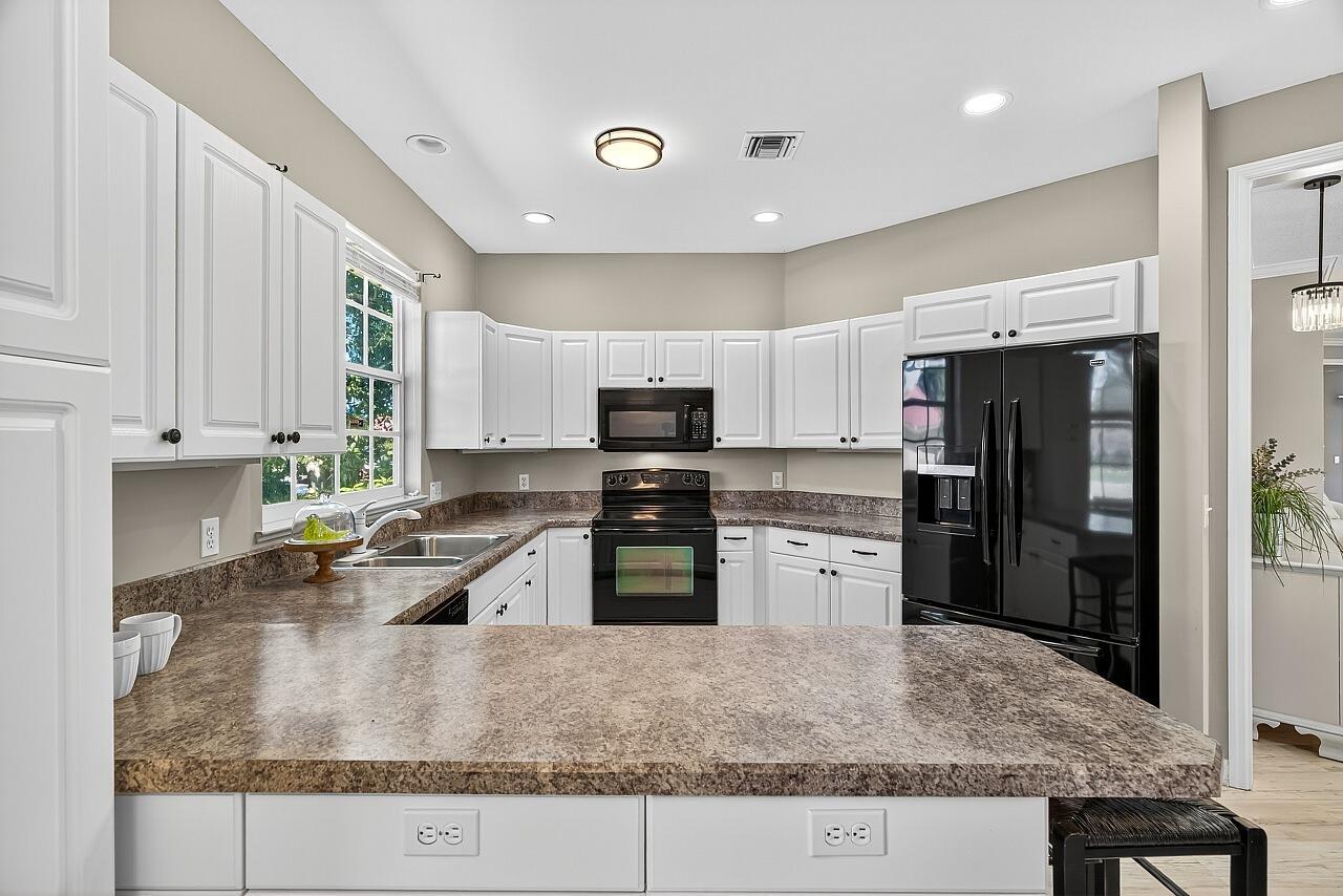 WALKER'S GLEN UNIT 2 - Residential