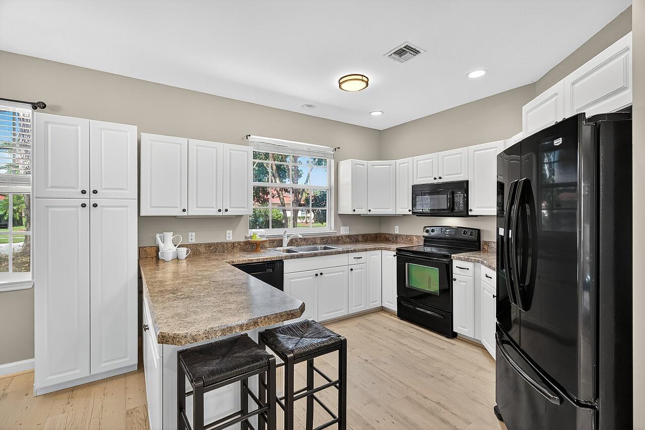 WALKER'S GLEN UNIT 2 - Residential