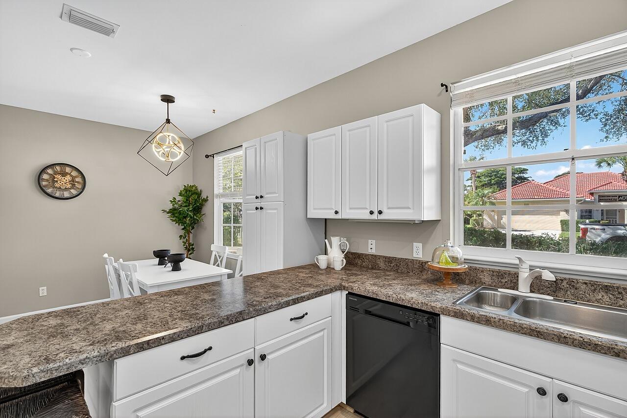 WALKER'S GLEN UNIT 2 - Residential