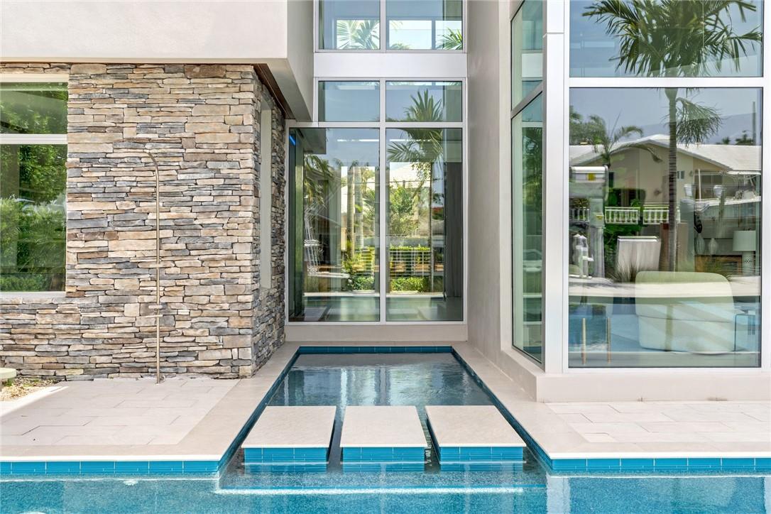 SANTA BARBARA SHORES - Residential