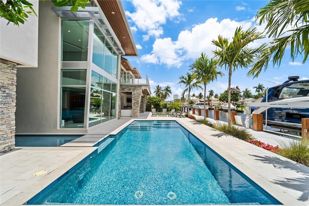 SANTA BARBARA SHORES - Residential