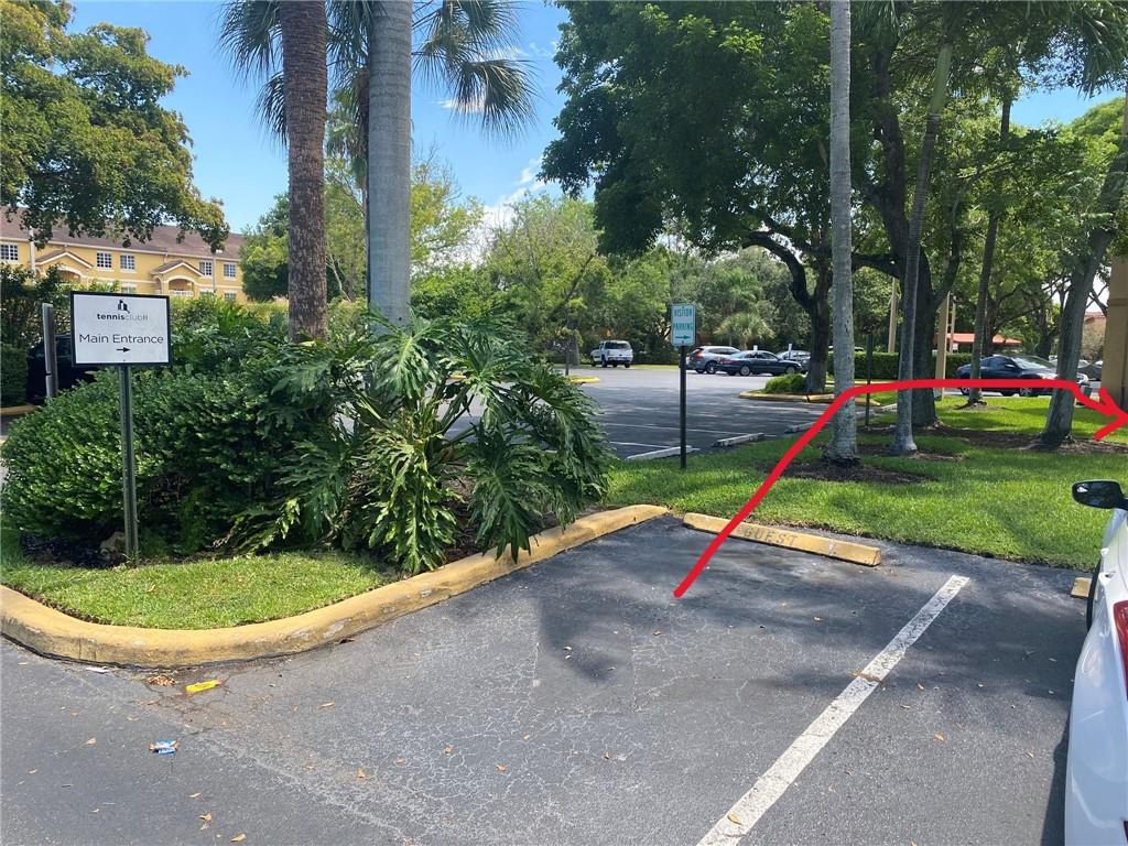 Tennis Club II - Residential