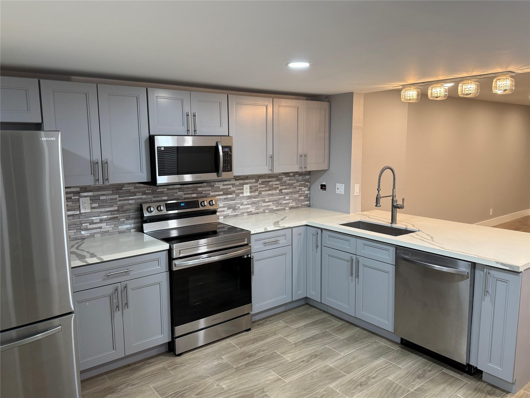 ROSEHILL CONDO - Residential Lease