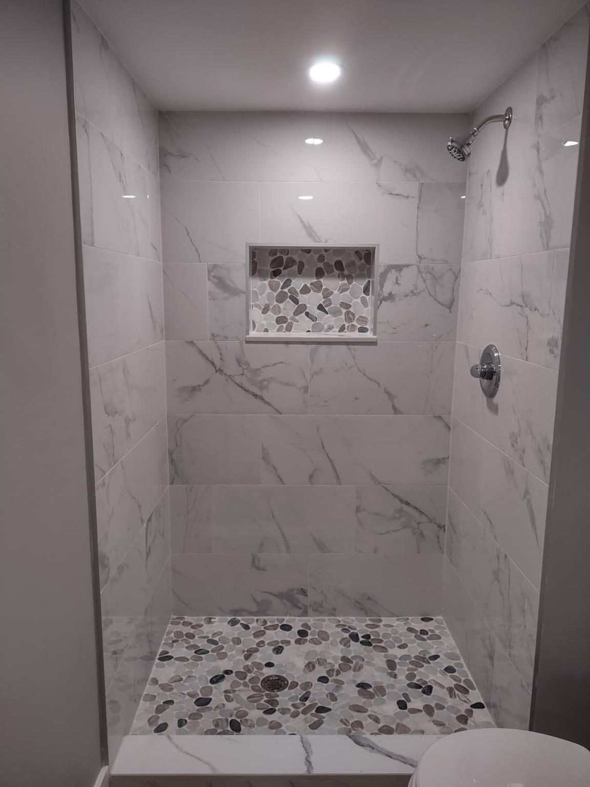 ROSEHILL CONDO - Residential Lease