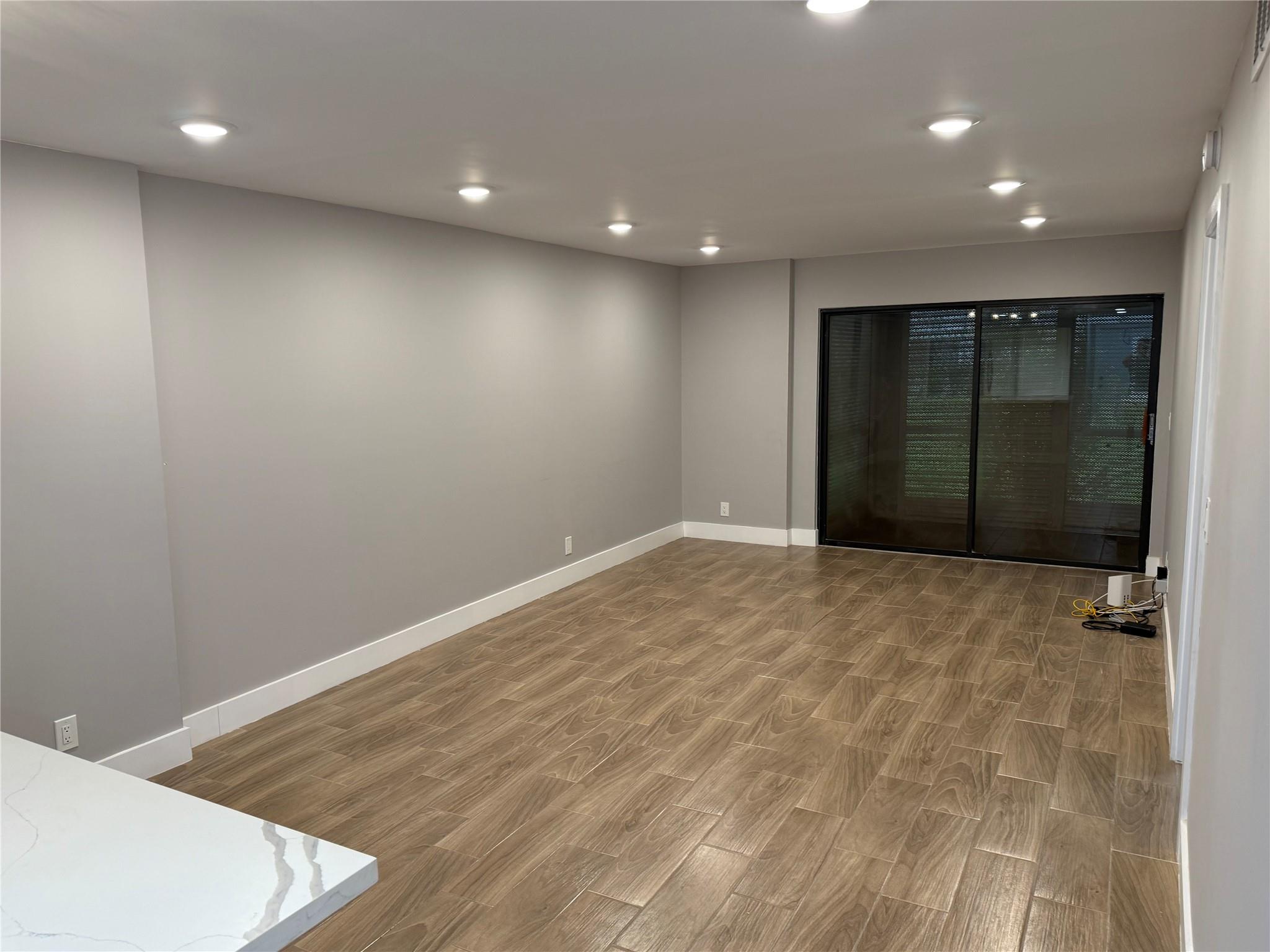 ROSEHILL CONDO - Residential Lease