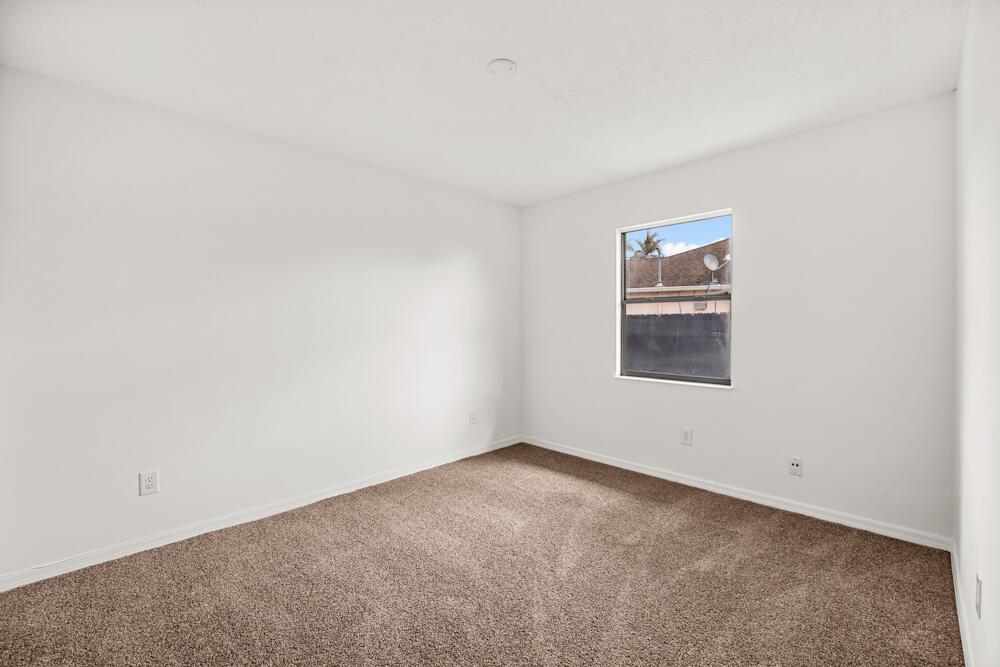 PORT ST LUCIE SECTION 33 - Residential