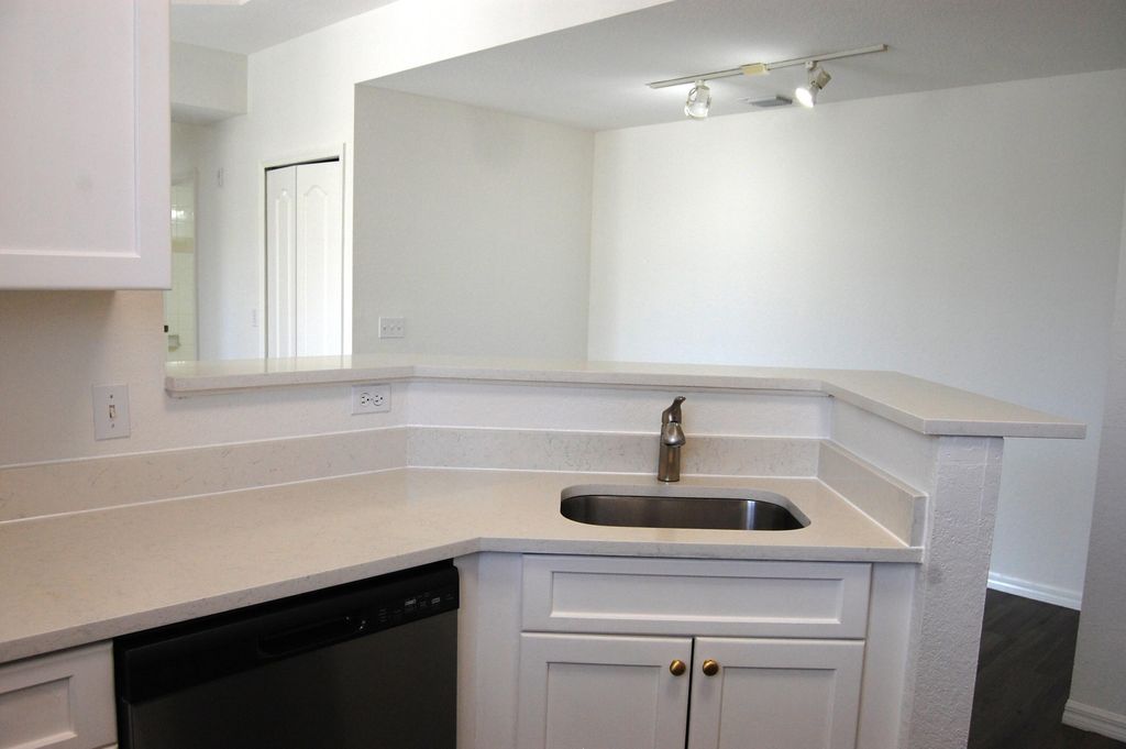 Photo of 11000 Legacy Place #Ch203, Palm Beach Gardens, FL 33410 (MLS # R10998234)