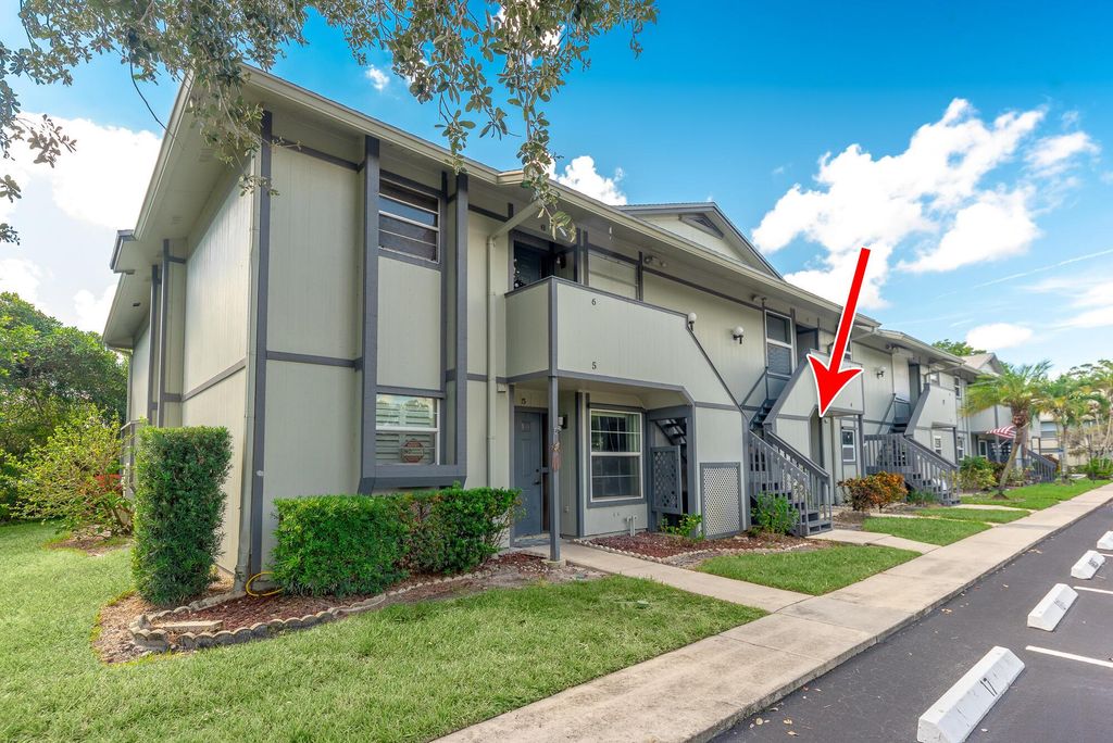 Photo of 8419 SE Croft Circle #F-4, Hobe Sound, FL 33455 (MLS # R11029893)