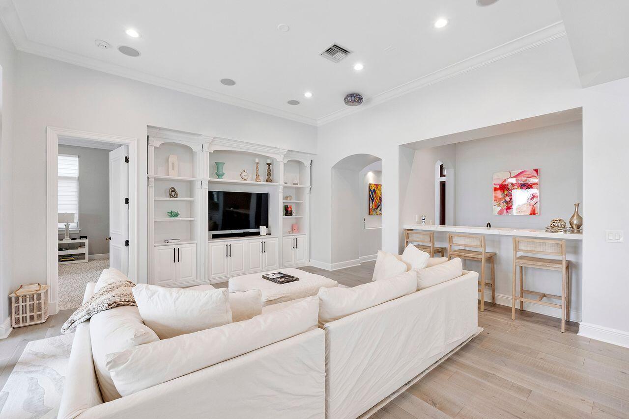 PARKLAND GOLF AND COUNTRY CLUB - Residential
