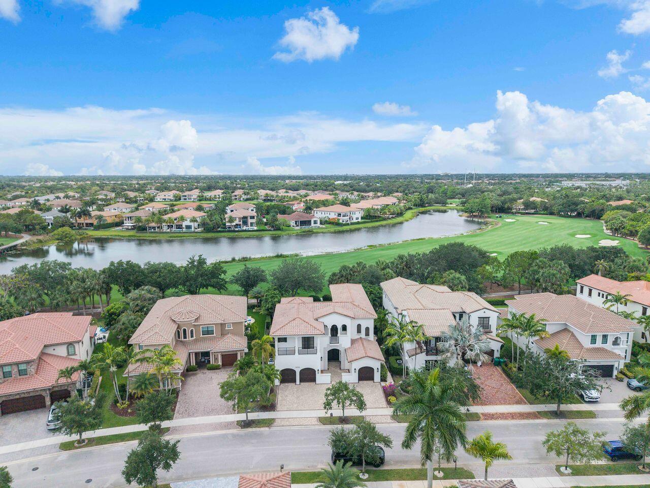 PARKLAND GOLF AND COUNTRY CLUB - Residential
