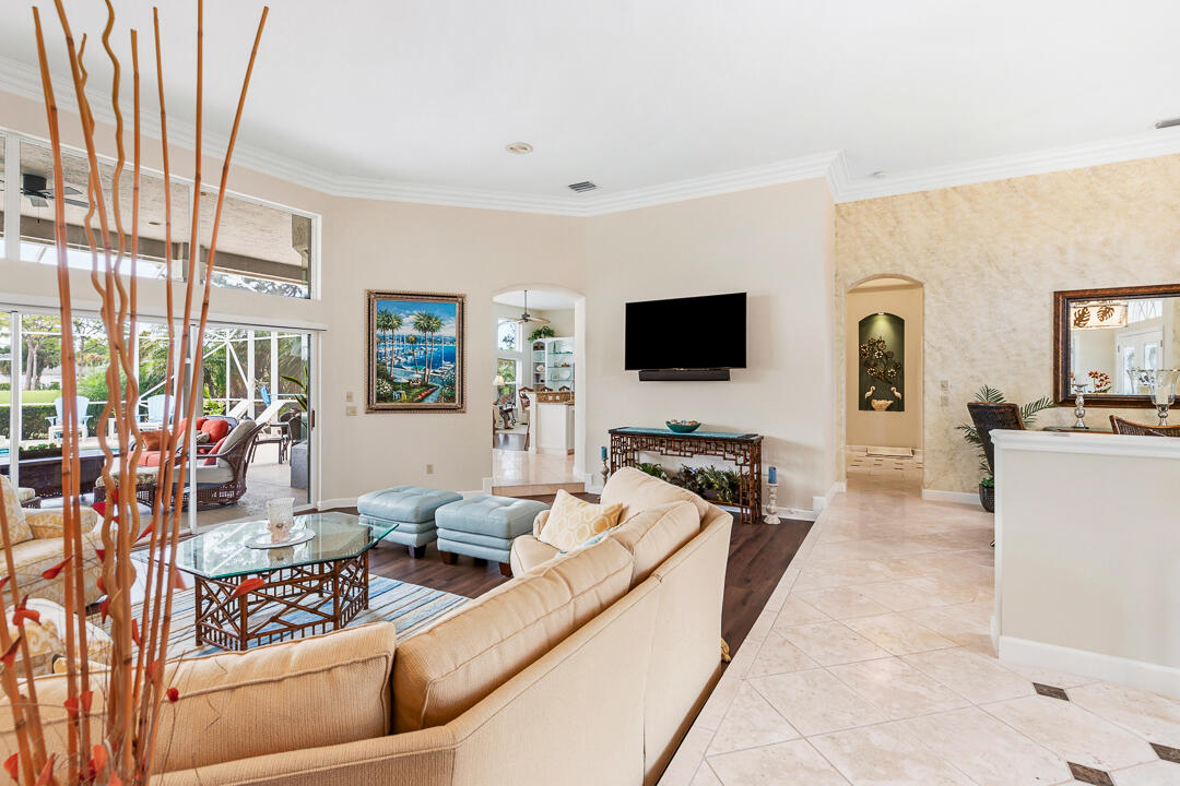 MONARCH - Residential