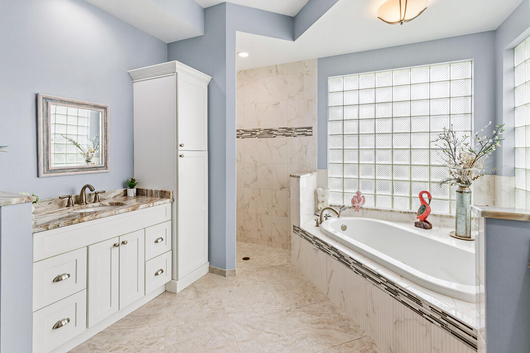 MONARCH - Residential