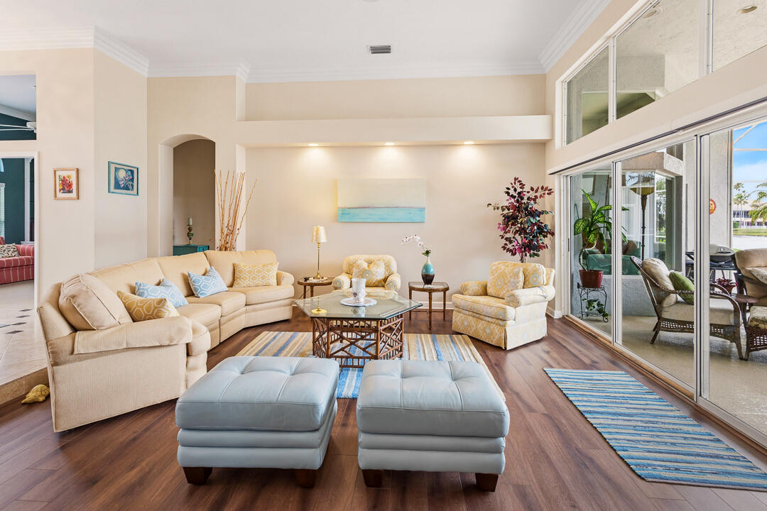 MONARCH - Residential