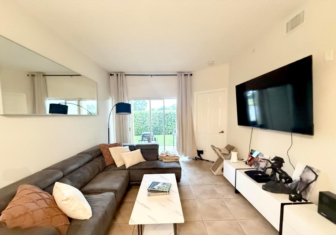 ARISSA PLACE CONDO - Residential