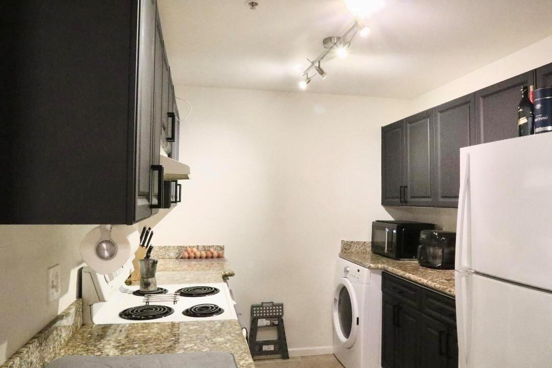 ARISSA PLACE CONDO - Residential