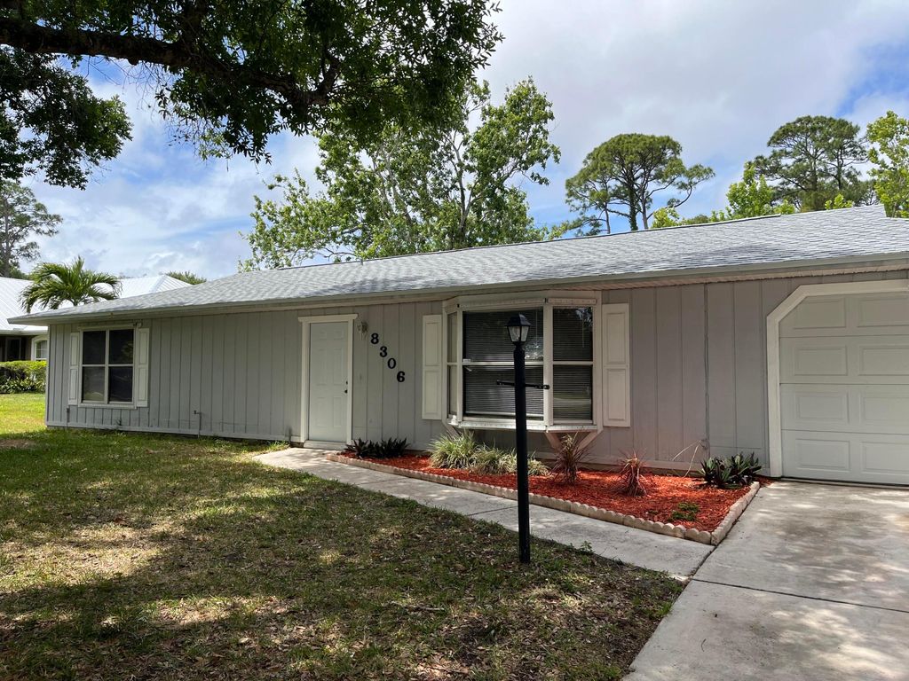 Photo of 8306 Kenwood Road, Fort Pierce, FL 34951 (MLS # R10986475)