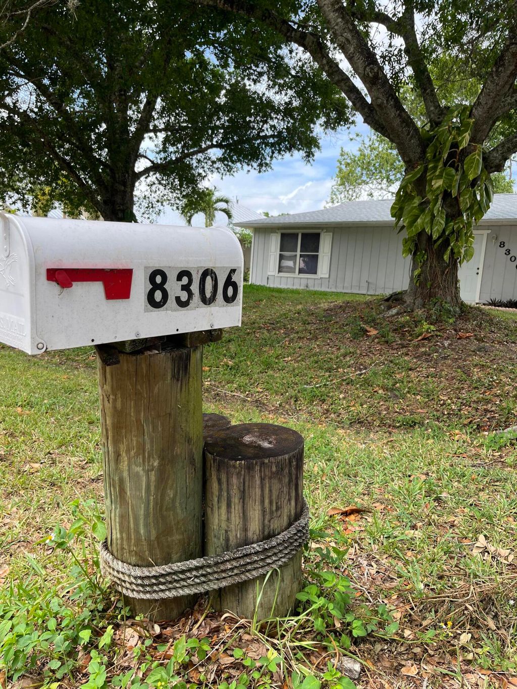 Photo of 8306 Kenwood Road, Fort Pierce, FL 34951 (MLS # R10986475)