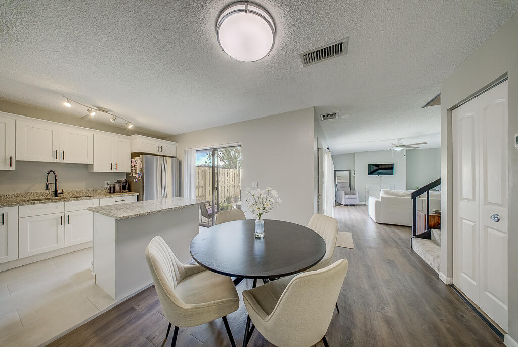 WOODLANDS OF PALM SPRINGS - Residential