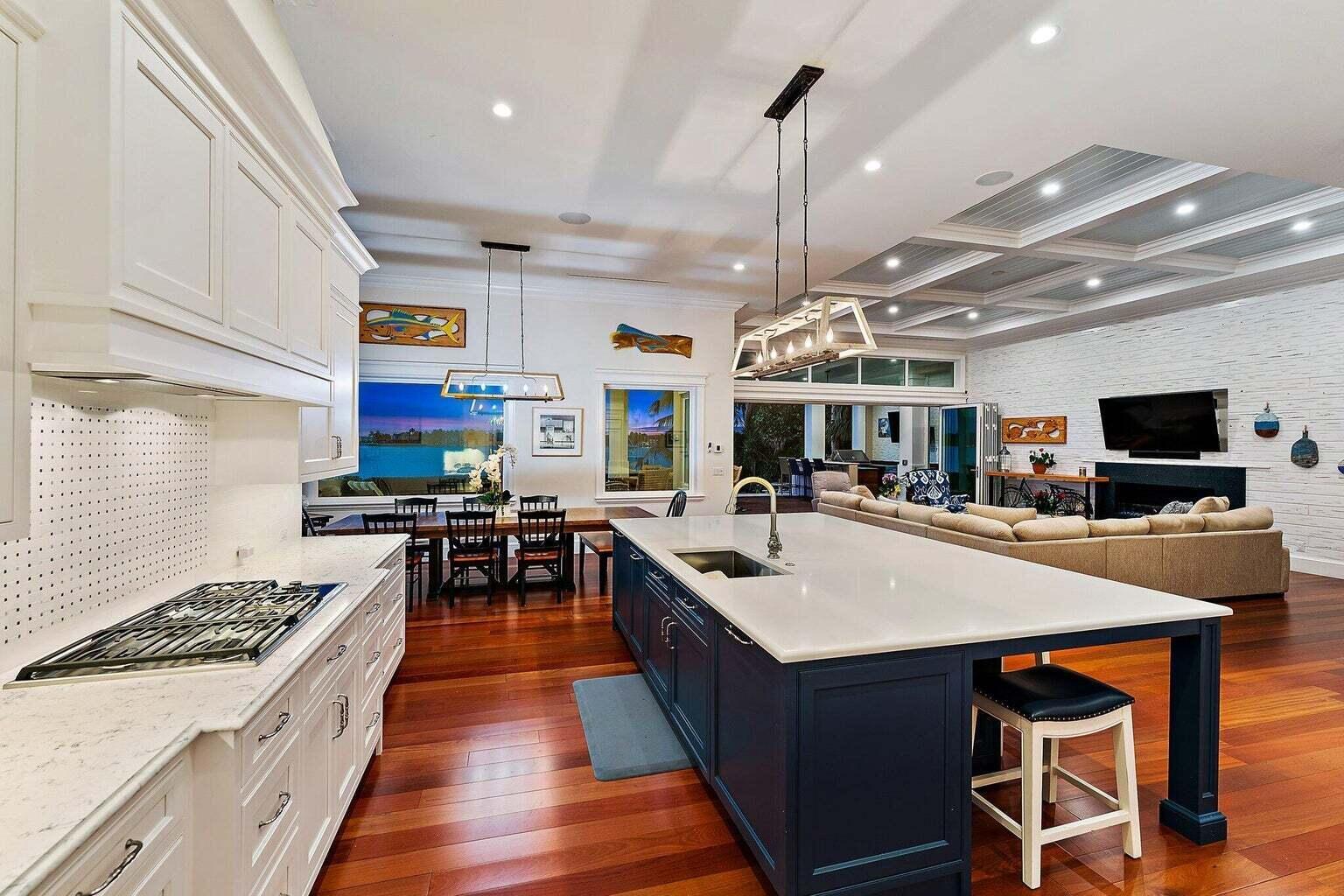 S/D OF 35-40-42, GOV LTS - Residential