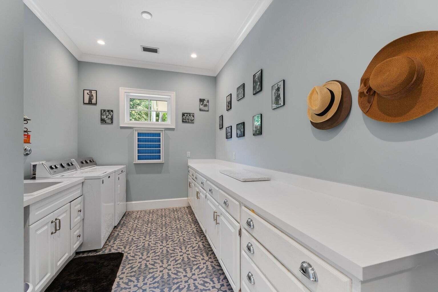 S/D OF 35-40-42, GOV LTS - Residential