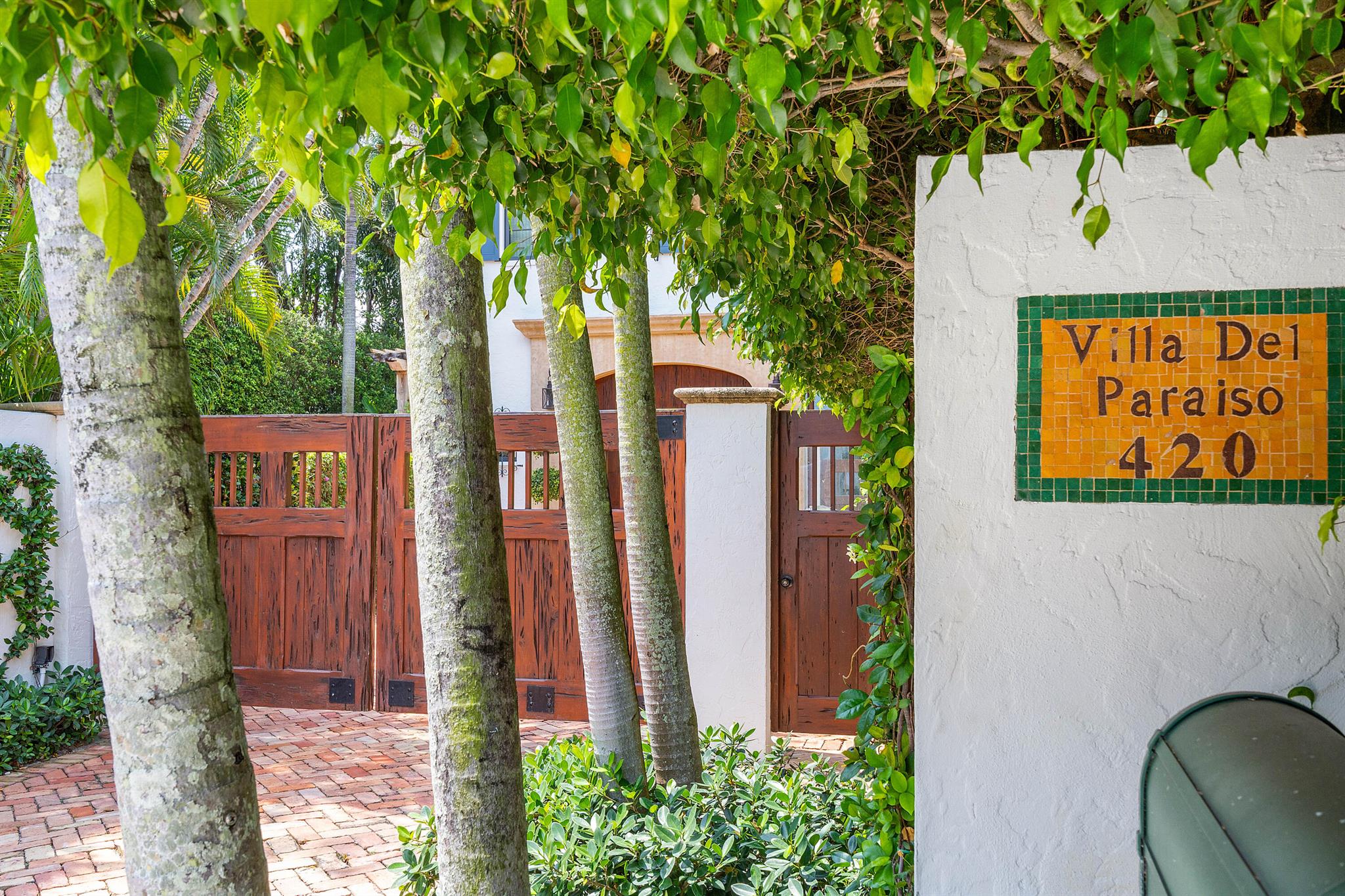 ROYAL PARK ADD TO P B IN - Residential