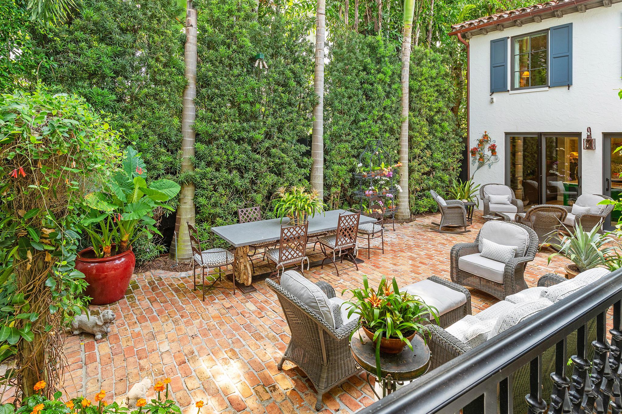 ROYAL PARK ADD TO P B IN - Residential