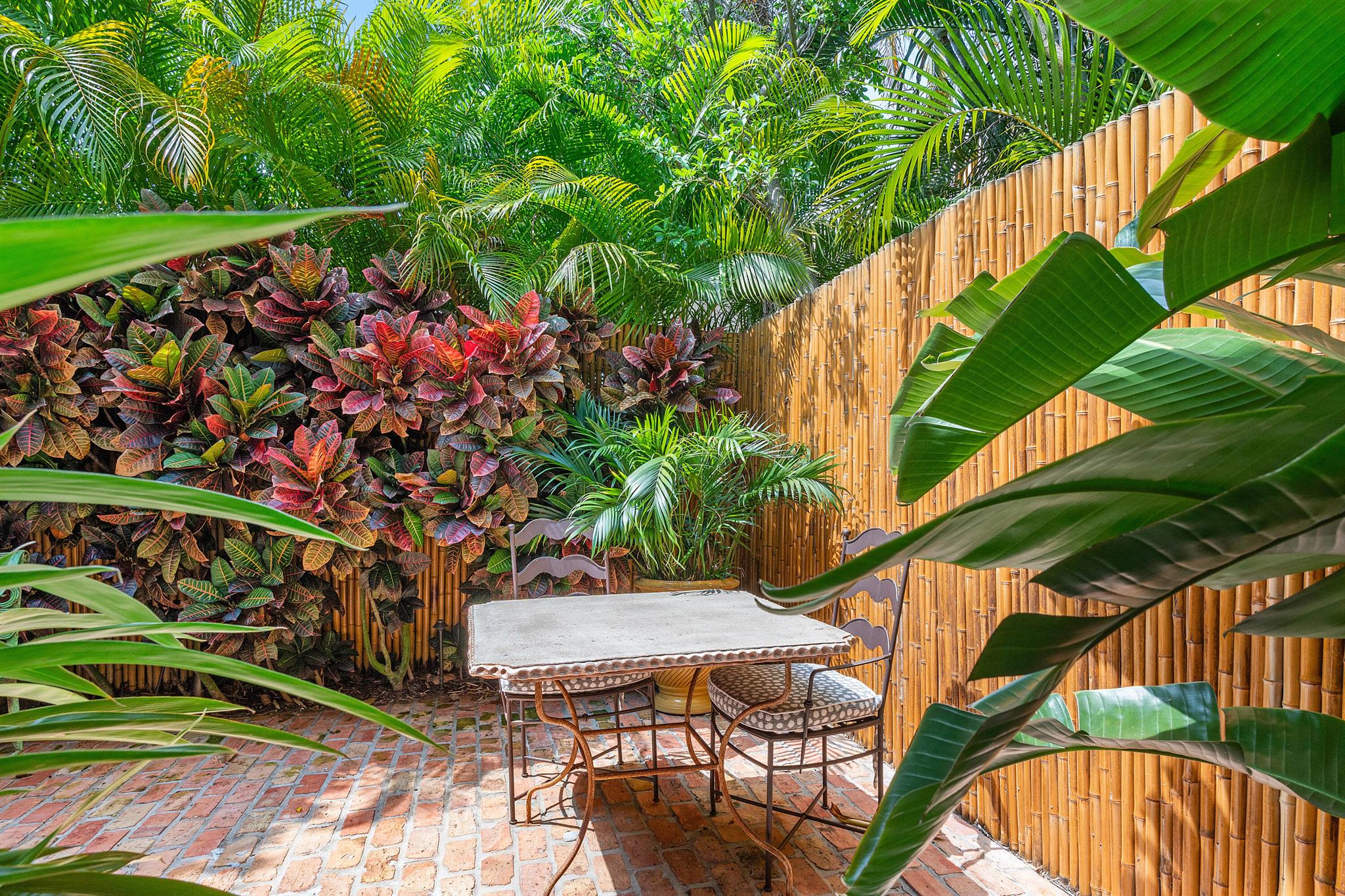 ROYAL PARK ADD TO P B IN - Residential