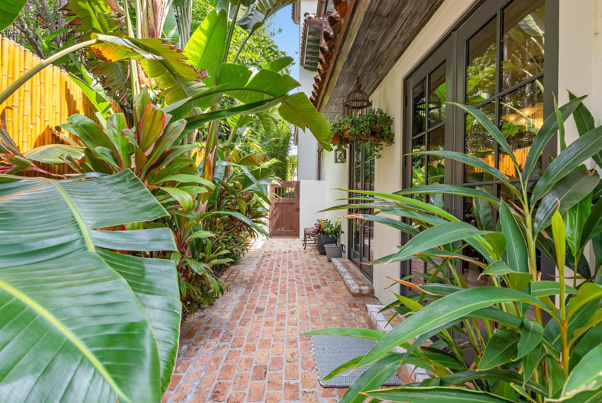 ROYAL PARK ADD TO P B IN - Residential