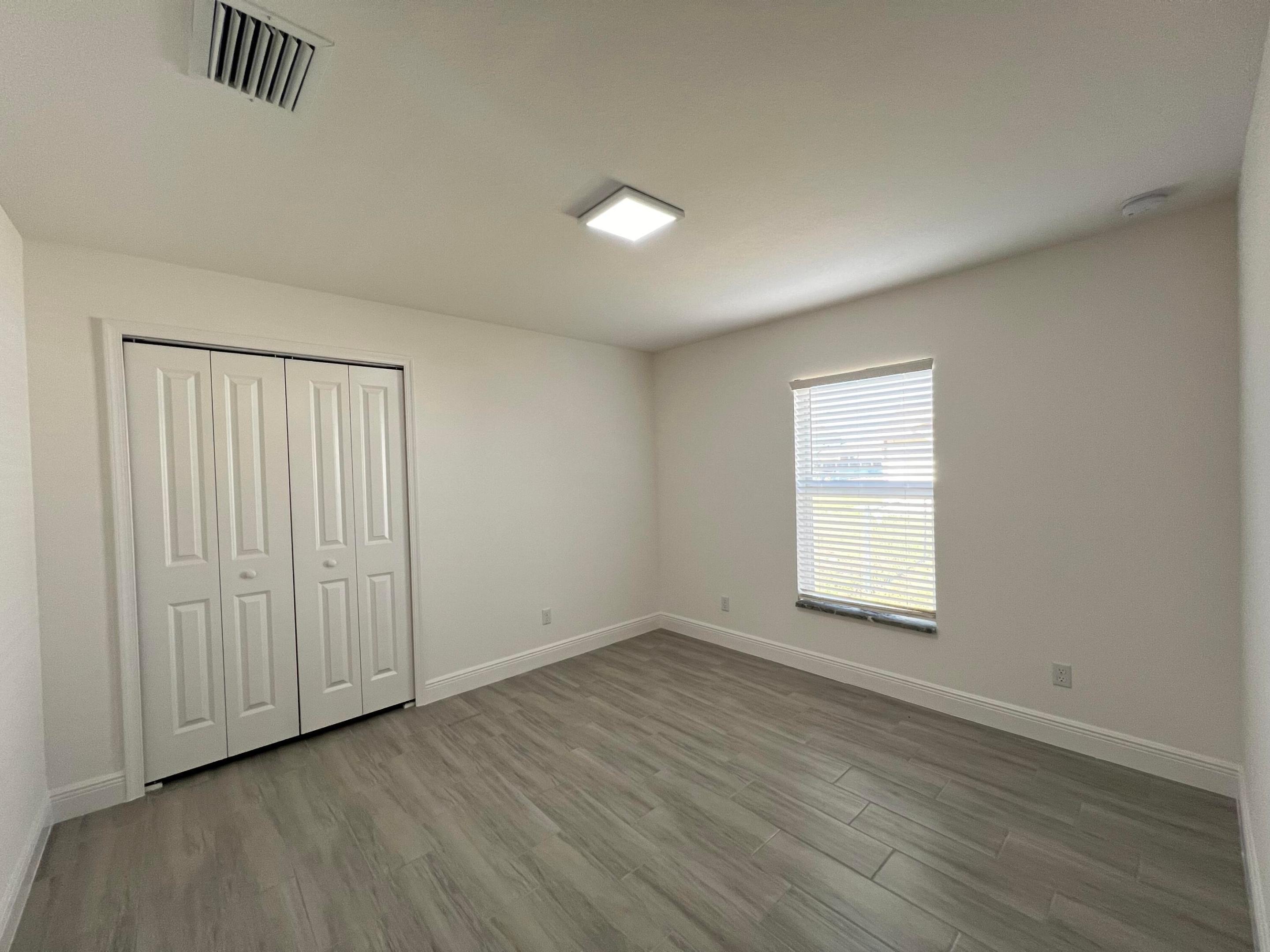 PORT ST LUCIE SECTION 16 - Residential Lease