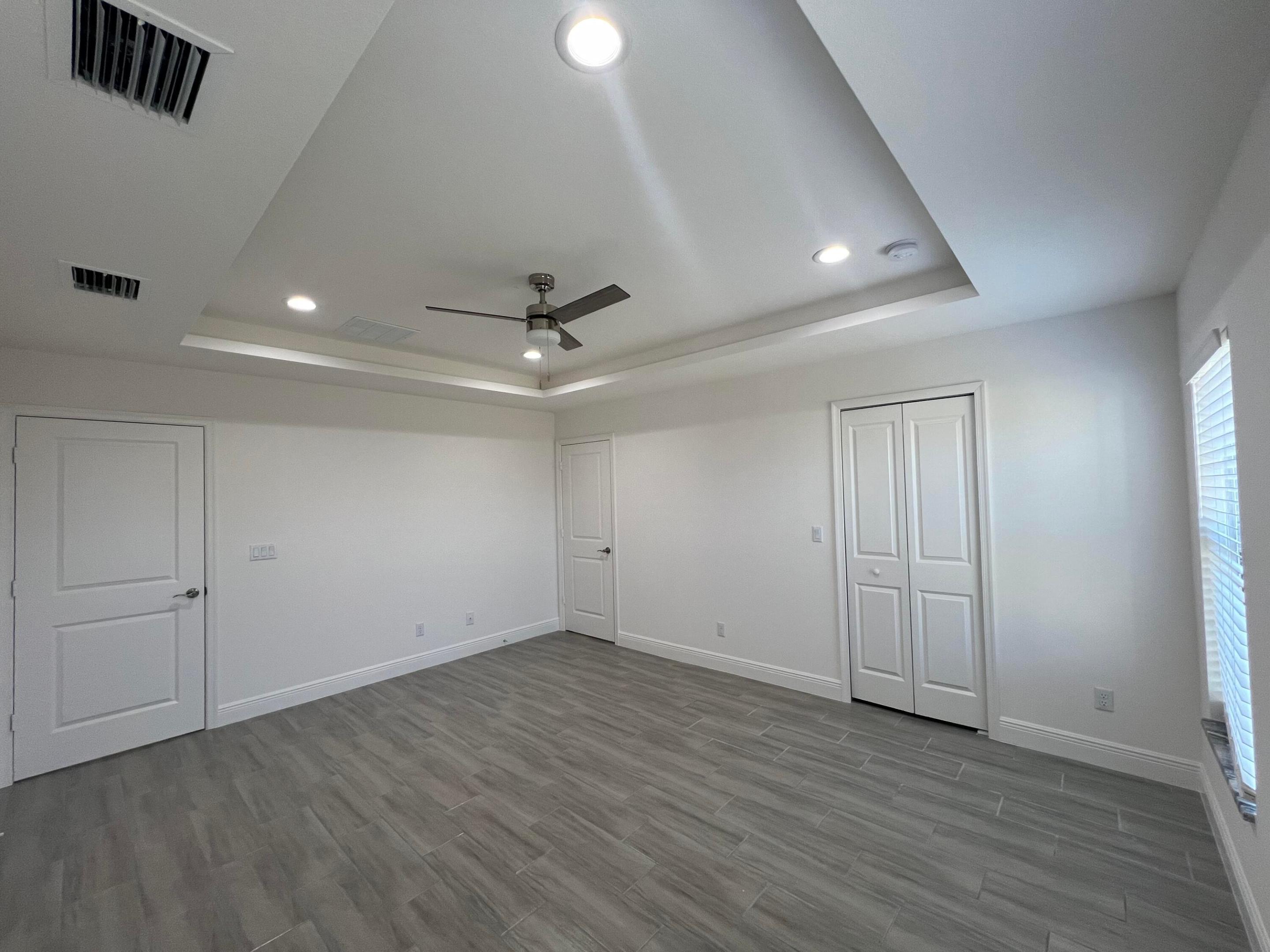 PORT ST LUCIE SECTION 16 - Residential Lease