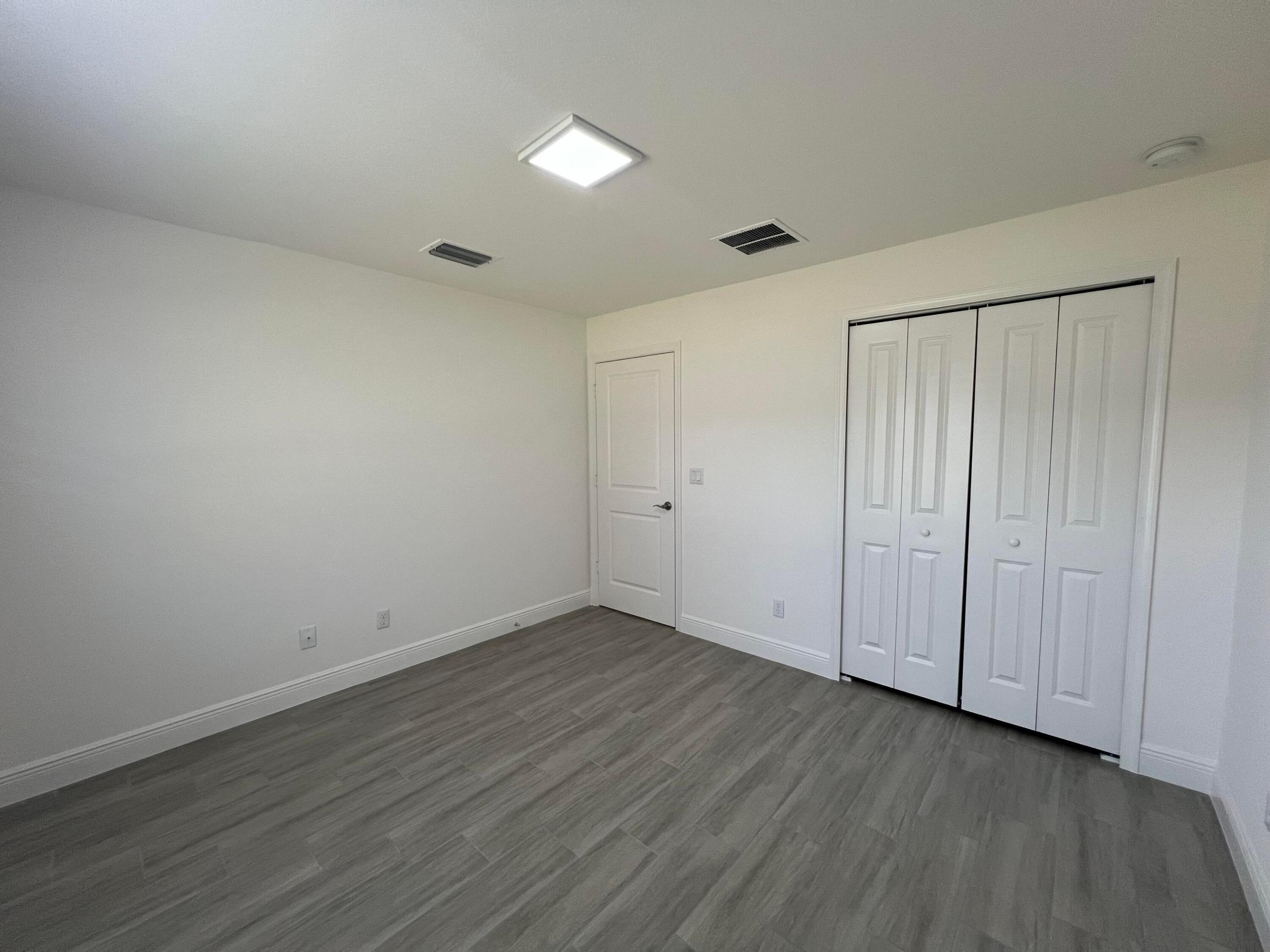 PORT ST LUCIE SECTION 16 - Residential Lease