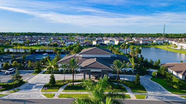 CRESTWOOD NORTH - Residential Lease